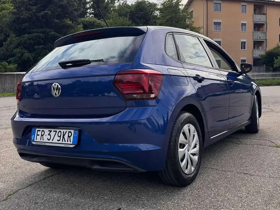 Usata VW Polo Comfortline 65 CV (47 kW) 2018 Blu/azzurro Utilitaria