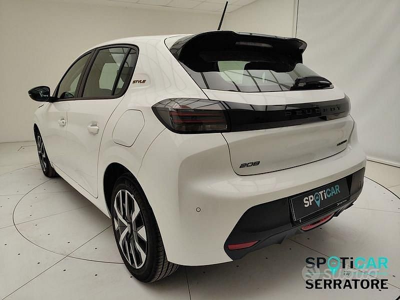 Usata Peugeot 208 Style 110 CV (80 kW) 2025 Bianco Utilitaria