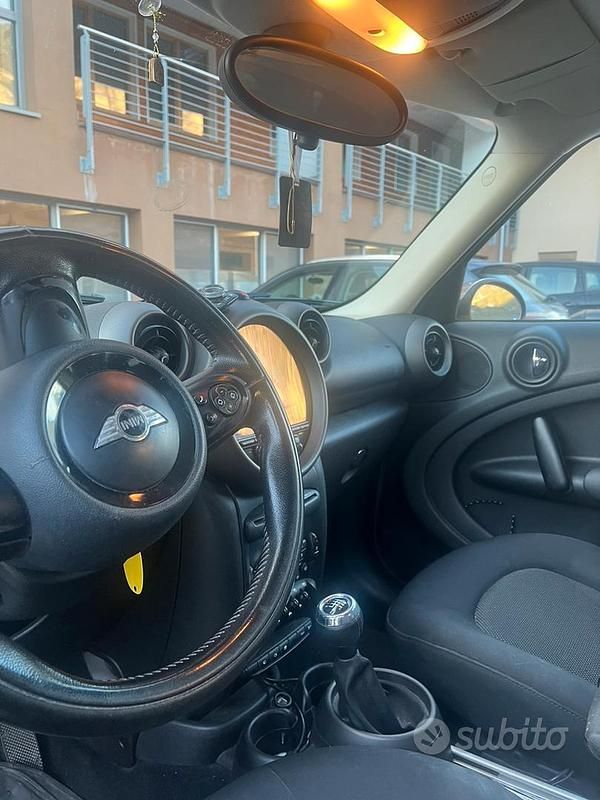 Usata 2010 Mini Countryman SUV | 6000 € (Buon prezzo) - Immagine 1/4
