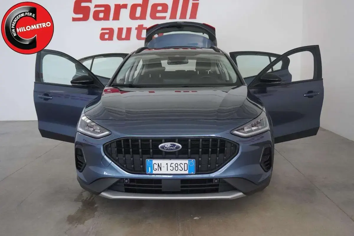 Usata Ford Focus Active 116 CV (85 kW) 2023 Blu Berlina