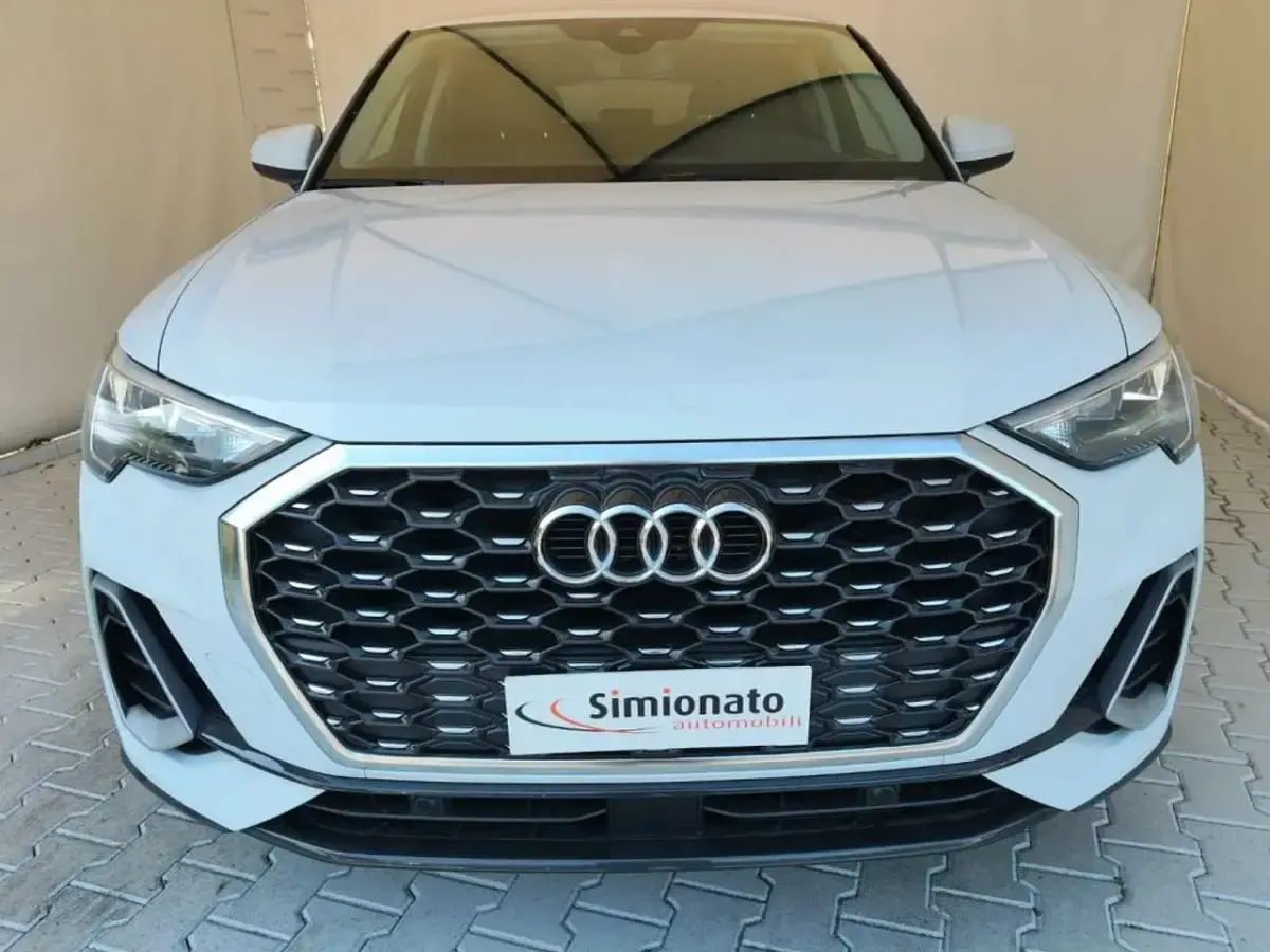 Usata Audi Q3 S-Line 150 CV (110 kW) 2022 Bianco SUV