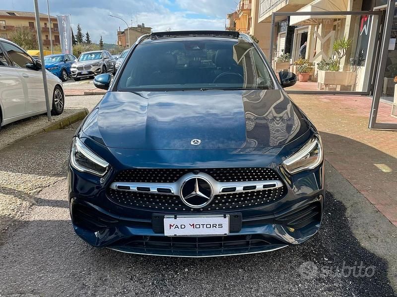 Usata Mercedes GLA200 Premium 150 CV (110 kW) 2022 Grigio SUV