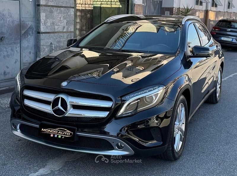 Usata Mercedes GLA200 AMG 136 CV (100 kW) 2016 Nero SUV