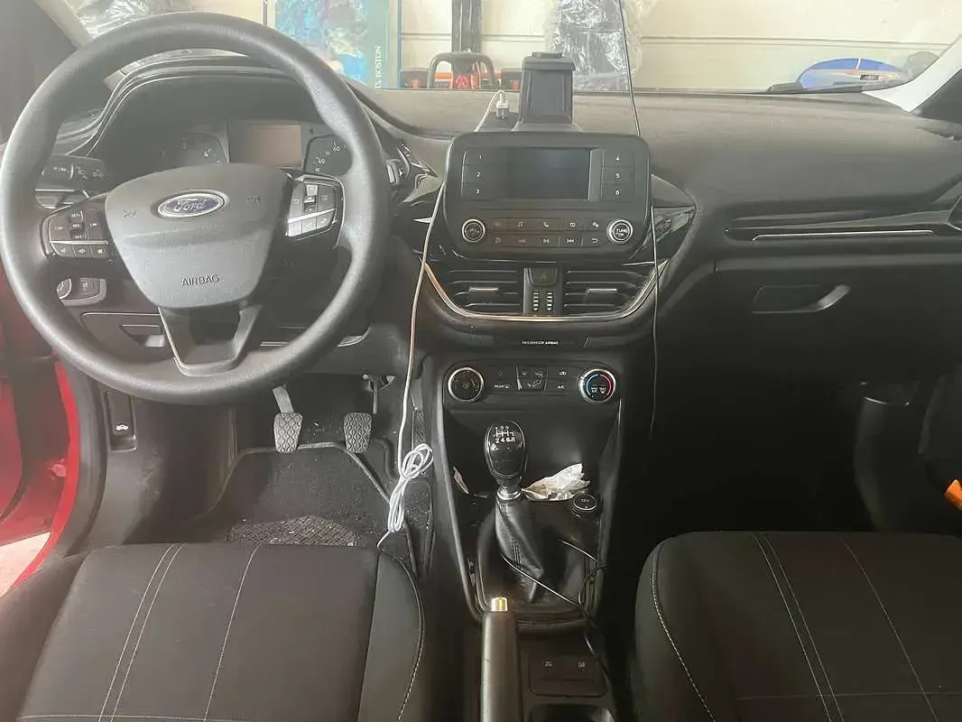 Usata Ford Fiesta Business Edition 75 CV (55 kW) 2018 Rosso Utilitaria