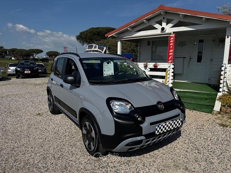 Usata Fiat Panda Cross Cross 69 CV (50 kW) 2021 Grigio Utilitaria