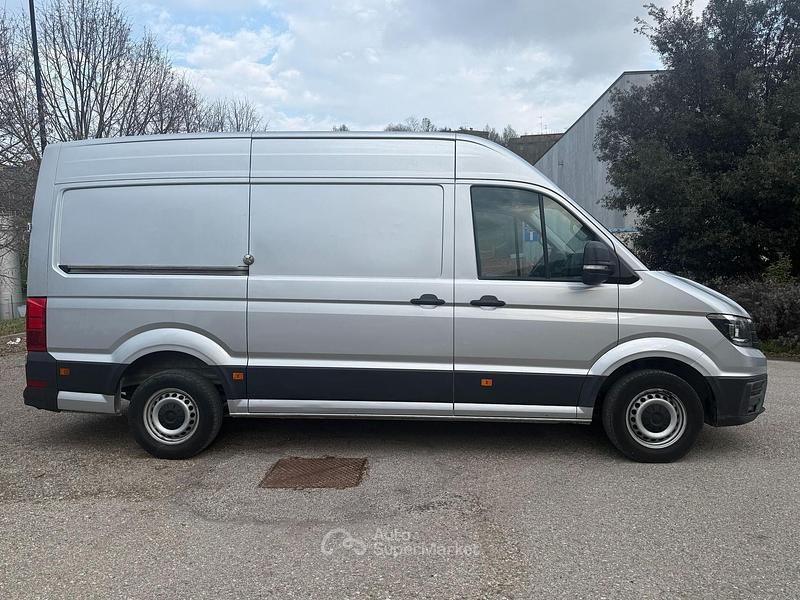Usata VW Crafter 140 CV (102 kW) 2020 Argento Furgone