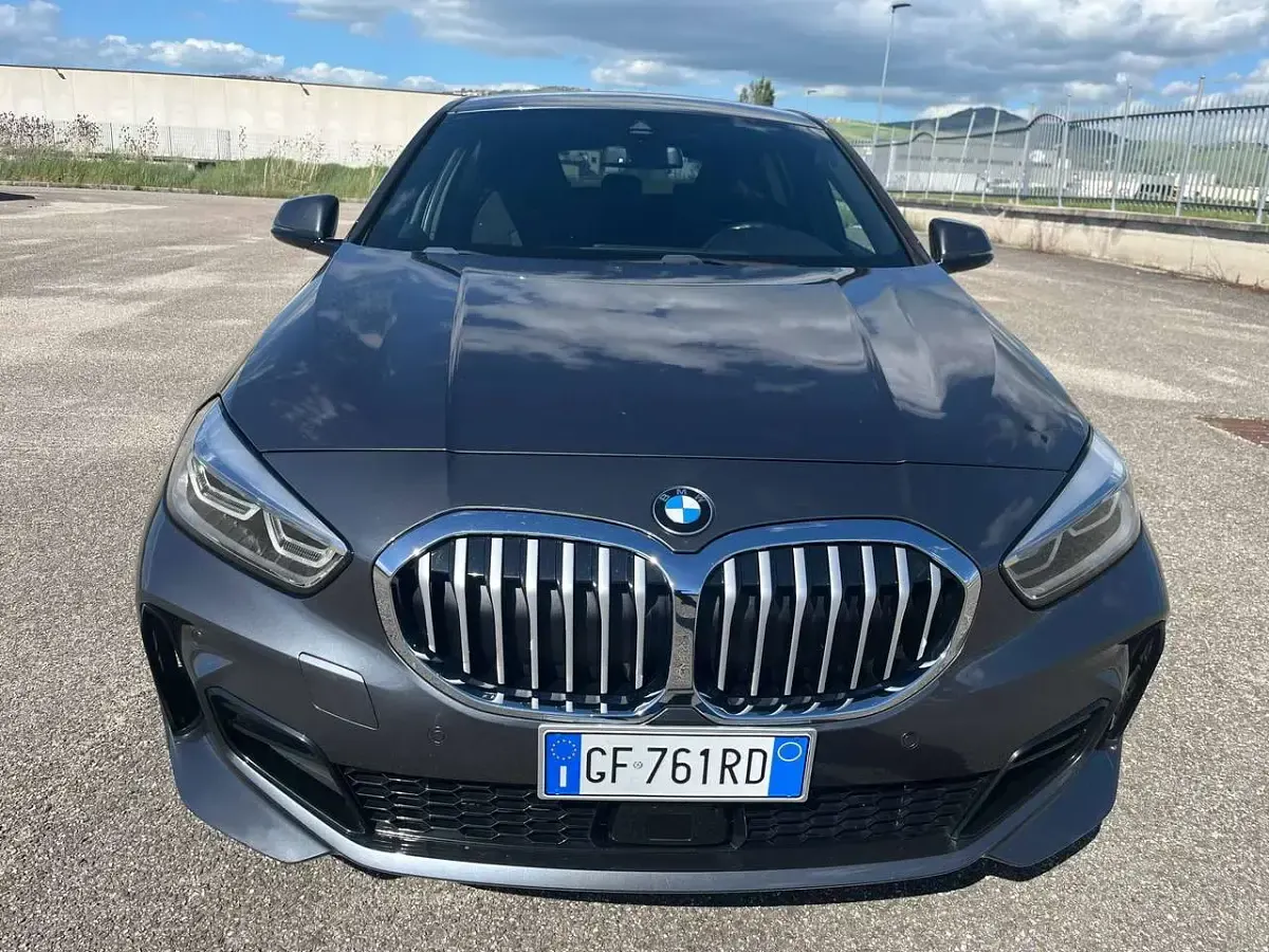 Usata BMW 118 M Sport 150 CV (110 kW) 2021 Grigio Utilitaria