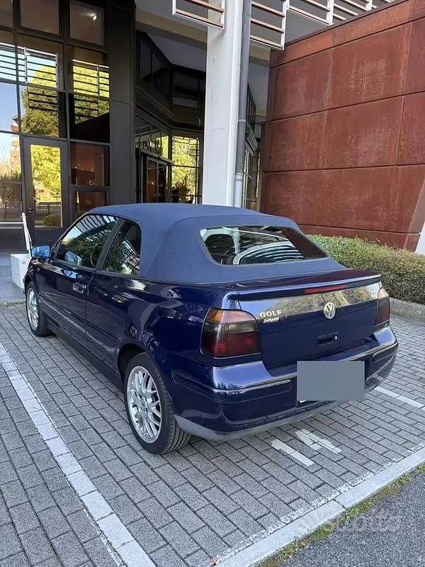 Usata VW Golf Cabriolet 1999 Blu Cabrio