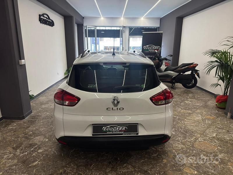 Usata Renault Clio GrandTour 75 CV (55 kW) 2013 Bianco Station wagon