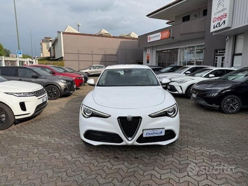 Usata Alfa Romeo Stelvio Business 190 CV (139 kW) 2020 Bianco SUV