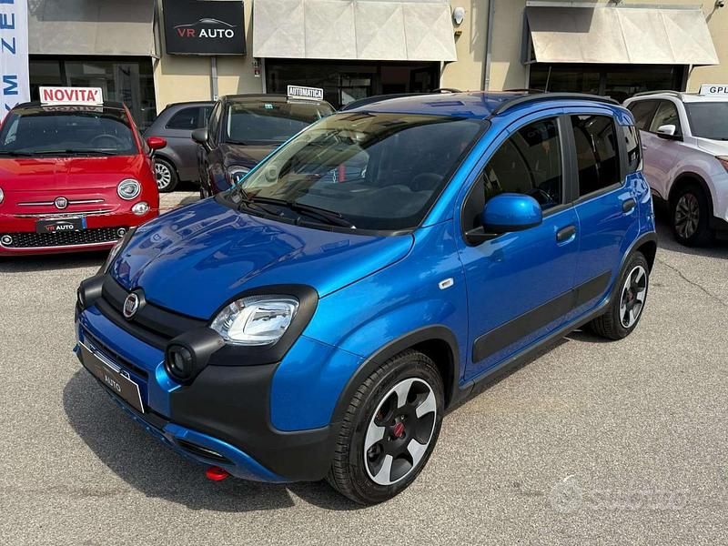 Other Usata 2024 Fiat Panda Cross Cross Due volumi | 13.900 € (Buon prezzo) - Immagine 1/4
