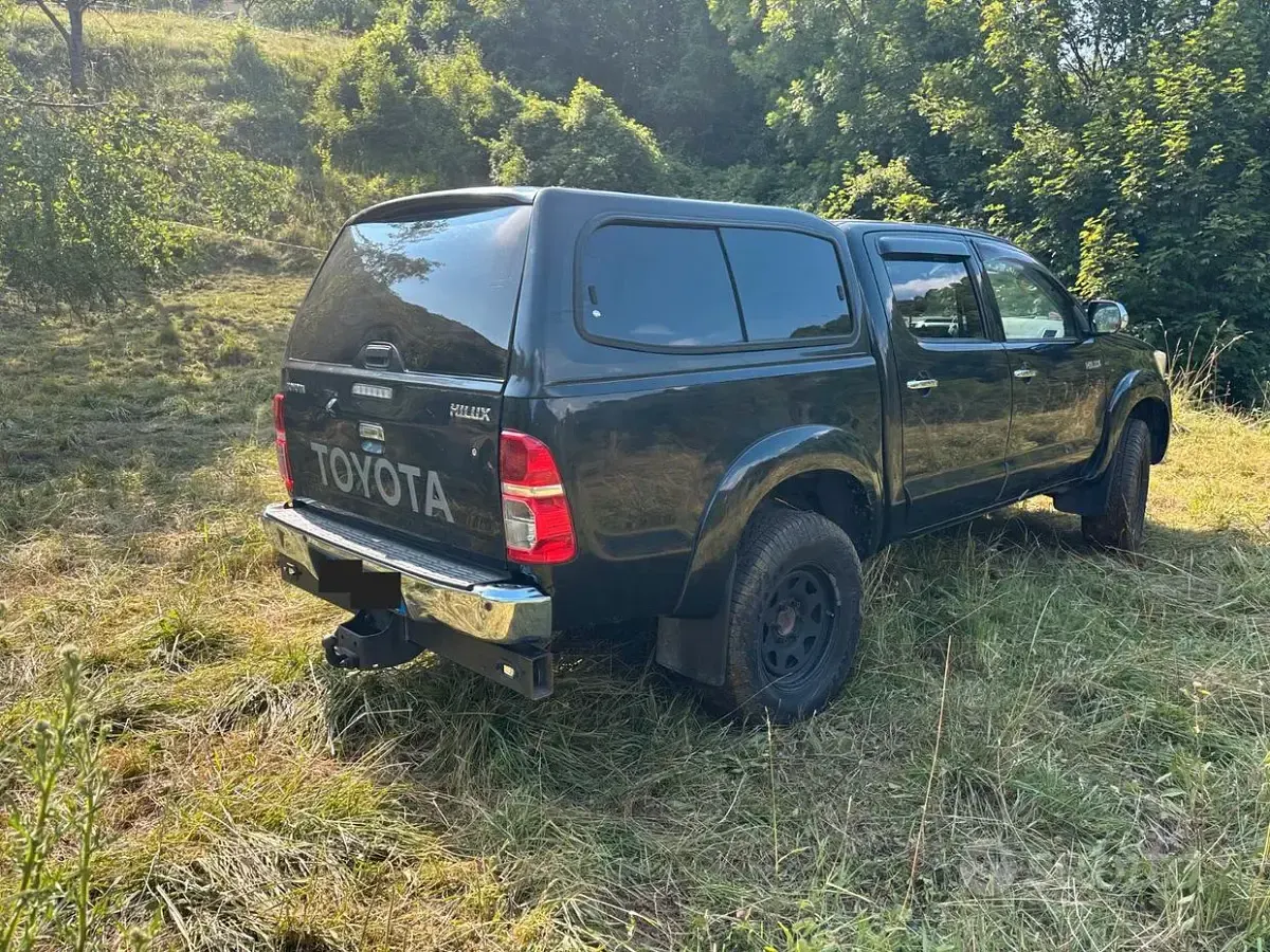 Usata Toyota HiLux 144 CV (105 kW) 2014 Nero Pick-up