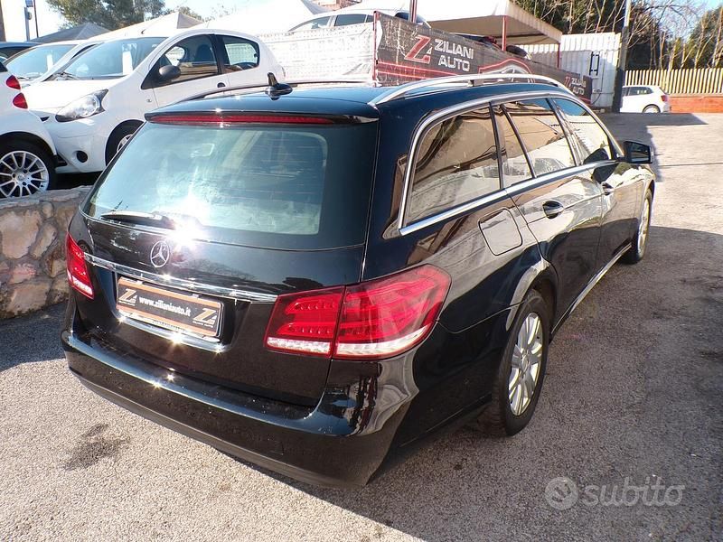 Usata Mercedes E200 Premium 136 CV (100 kW) 2014 Nero Station wagon