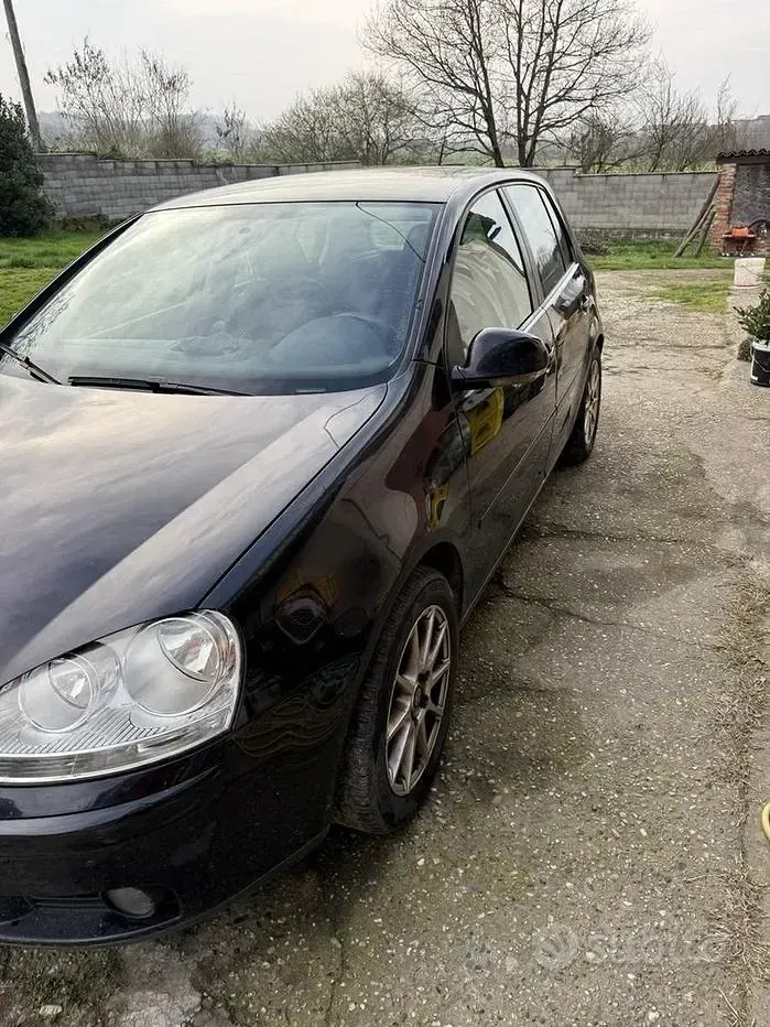 Usata VW Golf V 102 CV (75 kW) 2007 Nero Berlina