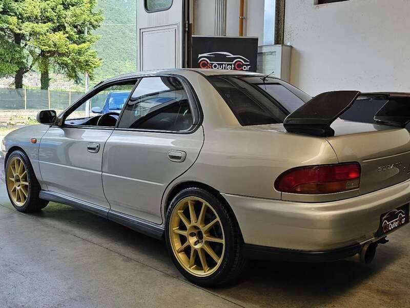 Usata Subaru Impreza GT 211 CV (155 kW) 1999 Grigio Berlina