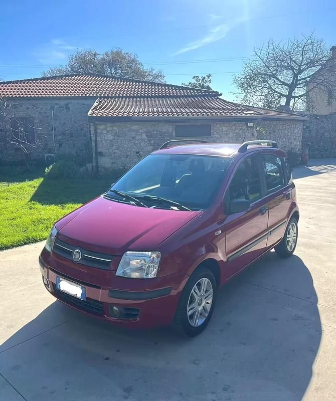 Usata Fiat Panda 70 CV (51 kW) 2008 Argento Utilitaria