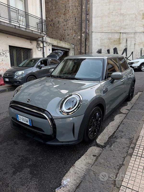 Usata Mini ONE 75 CV (55 kW) 2022 Grigio Utilitaria