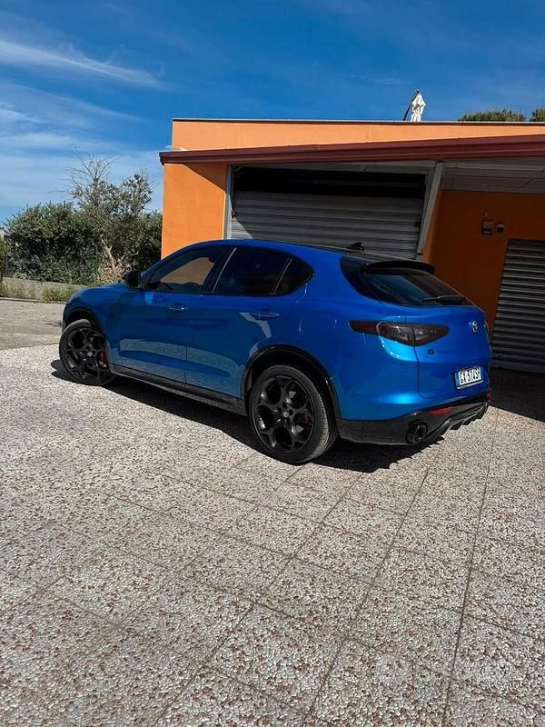 Usata Alfa Romeo Stelvio 280 CV (205 kW) 2024 Blu SUV