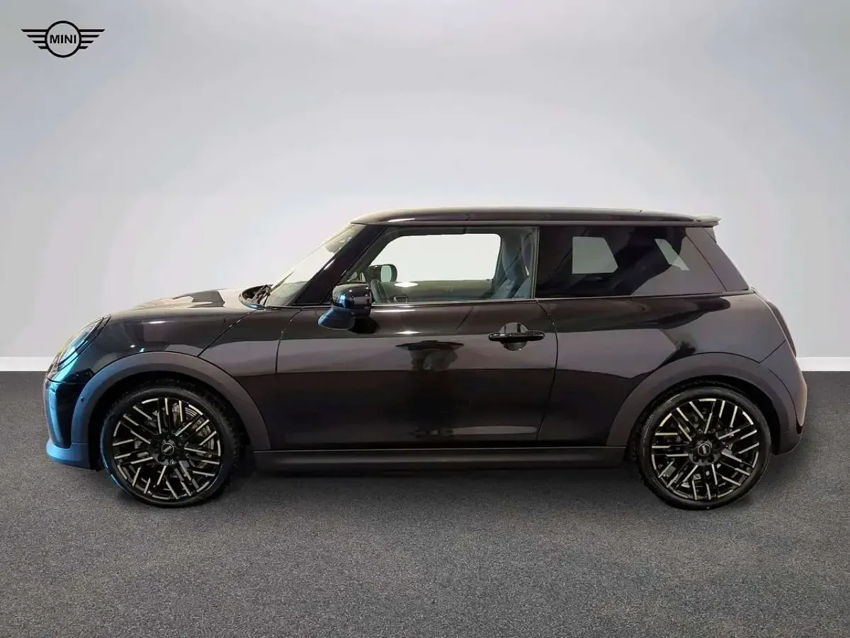 Nuova Mini Countryman Favoured 170 CV (125 kW) 2025 Verde SUV