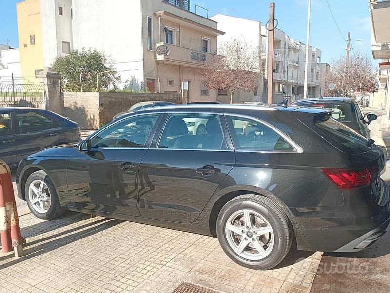 Usata Audi A4 Business 136 CV (100 kW) 2021 Nero Station wagon
