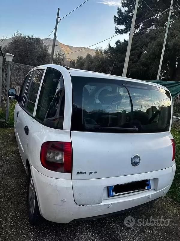 Usata Fiat Multipla Dynamic 120 CV (88 kW) 2008 Bianco Monovolume