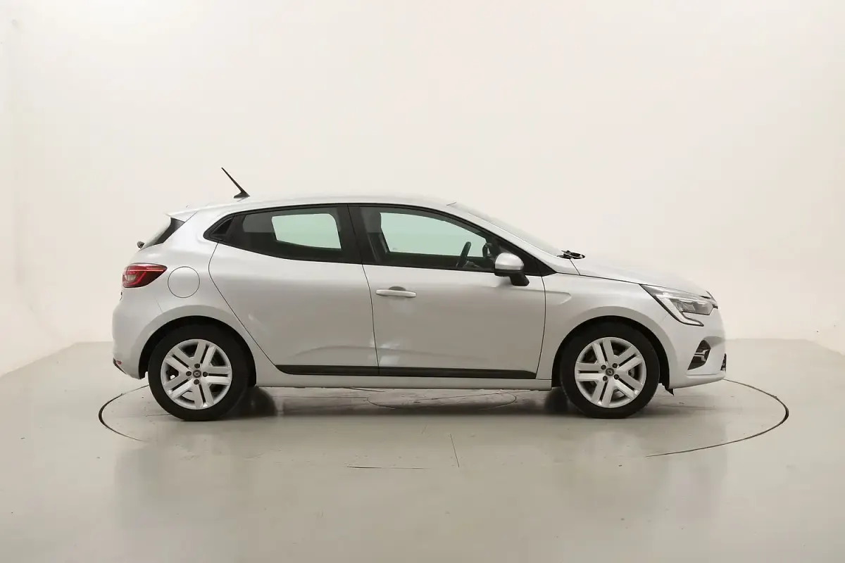Usata Renault Clio Zen 140 CV (102 kW) 2022 Utilitaria