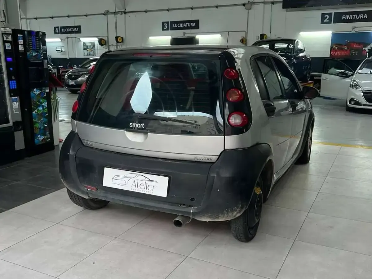 Usata Smart ForFour Pulse 95 CV (69 kW) 2006 Argento Utilitaria