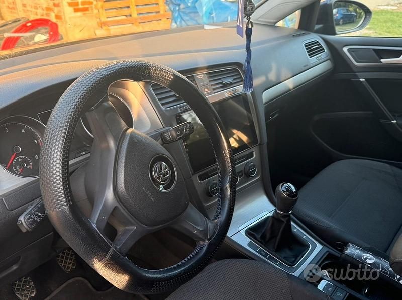 Usata VW Golf VII 110 CV (80 kW) 2014 Blu Berlina