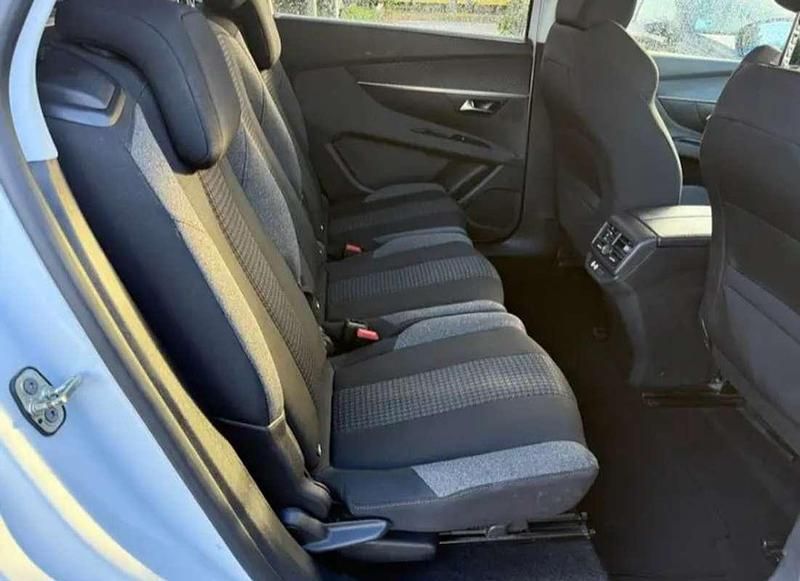 Usata Peugeot 5008 Active 120 CV (88 kW) 2018 SUV