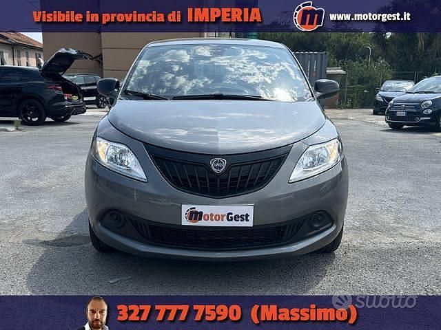 Usata Lancia Ypsilon S 69 CV (50 kW) 2024 Grigio(met.) Utilitaria