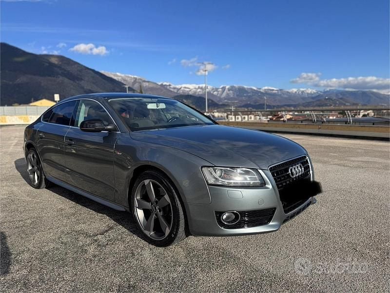 Usata Audi A5 Design 143 CV (105 kW) 2010 Grigio Berlina
