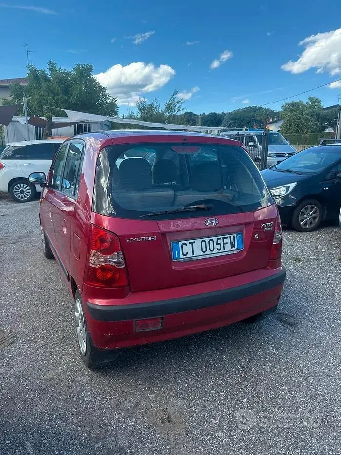Usata Hyundai Atos Active 59 CV (43 kW) 2004 Rosso Utilitaria