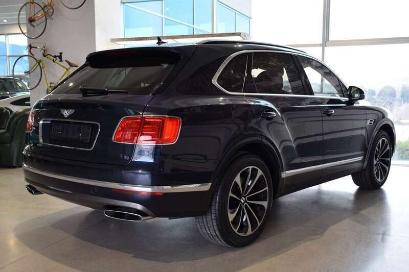 Usata Bentley Bentayga 608 CV (447 kW) 2016 Blu/azzurro SUV
