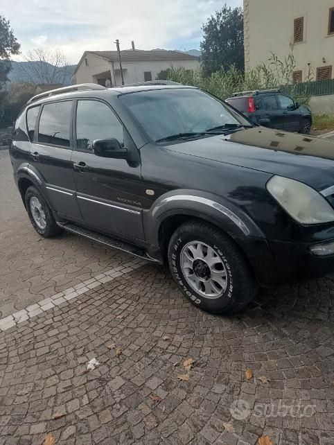 Usata 2004 Ssangyong Rexton SUV | 1500 € (Ottimo prezzo) - Immagine 1/4