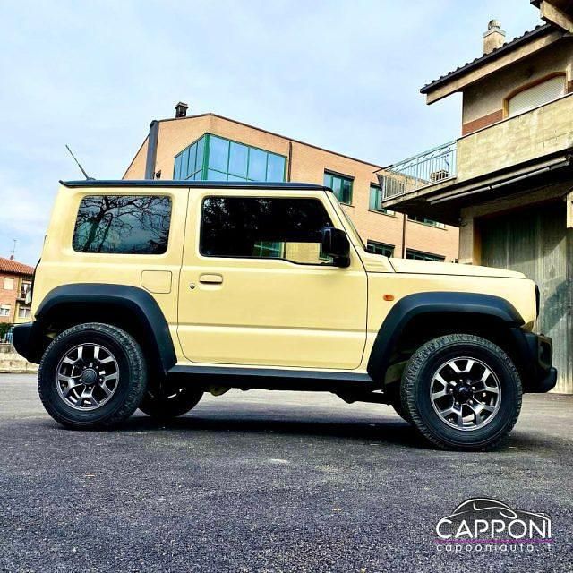 Usata Suzuki Jimny 102 CV (75 kW) 2019 Beige SUV