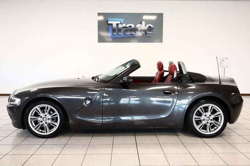 Nero Usata 2005 BMW Z4 Efficient Dynamics Cabrio | 15.900 € (Buon prezzo) - Immagine 1/4