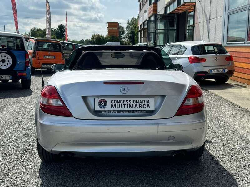 Usata Mercedes SLK200 163 CV (119 kW) 2004 Argento Cabrio