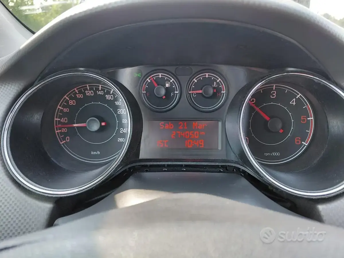 Usata Fiat Bravo 103 CV (75 kW) 2010 Grigio Utilitaria
