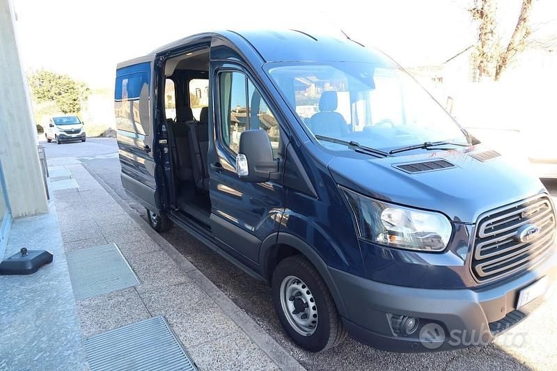 Usata Ford Transit Trend 131 CV (96 kW) 2019 Blu Station wagon