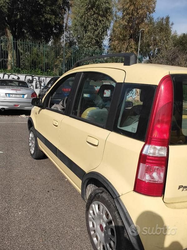 Usata Fiat Panda 4x4 Climbing 2005 Utilitaria