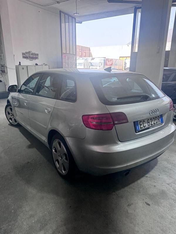 Usata Audi A3 Ambition 90 CV (66 kW) 2010 Argento Utilitaria