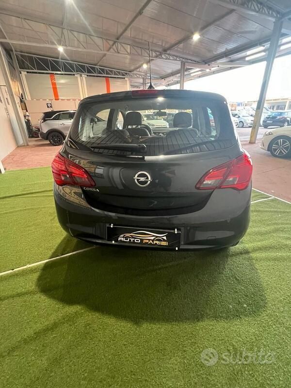 Usata Opel Corsa 69 CV (50 kW) 2017 Grigio Berlina