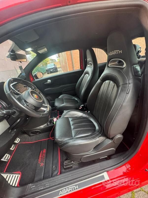 Usata Abarth 595 Pista 180 CV (132 kW) 2018 Rosso Utilitaria