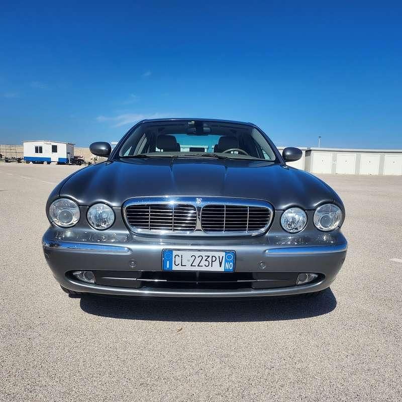 Usata Jaguar XJ8 258 CV (189 kW) 2005 Berlina