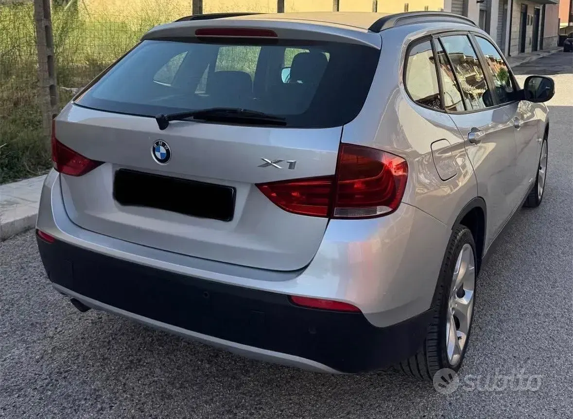 Usata BMW X1 143 CV (105 kW) 2012 Grigio SUV
