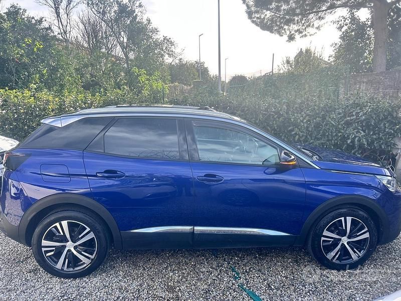 Usata Peugeot 3008 Allure 130 CV (95 kW) 2019 Blu SUV