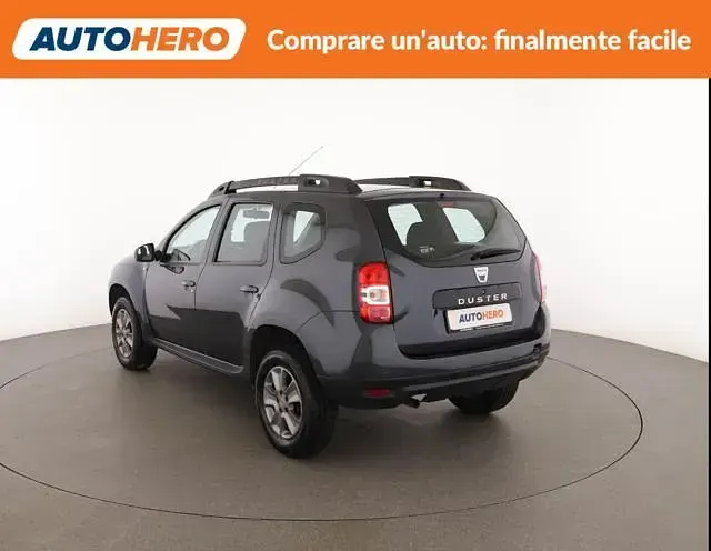 Usata Dacia Duster Lauréate 110 CV (80 kW) 2015 Grigio SUV