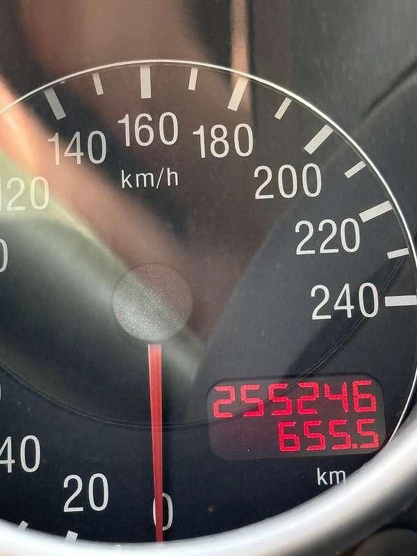 Usata Alfa Romeo 147 Progression 140 CV (102 kW) 2003 Utilitaria