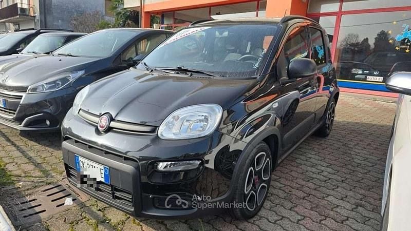 Usata Fiat Panda Cross Cross 69 CV (50 kW) 2022 Nero Utilitaria