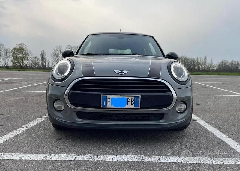 Usata Mini Cooper 116 CV (85 kW) 2017 Grigio Utilitaria